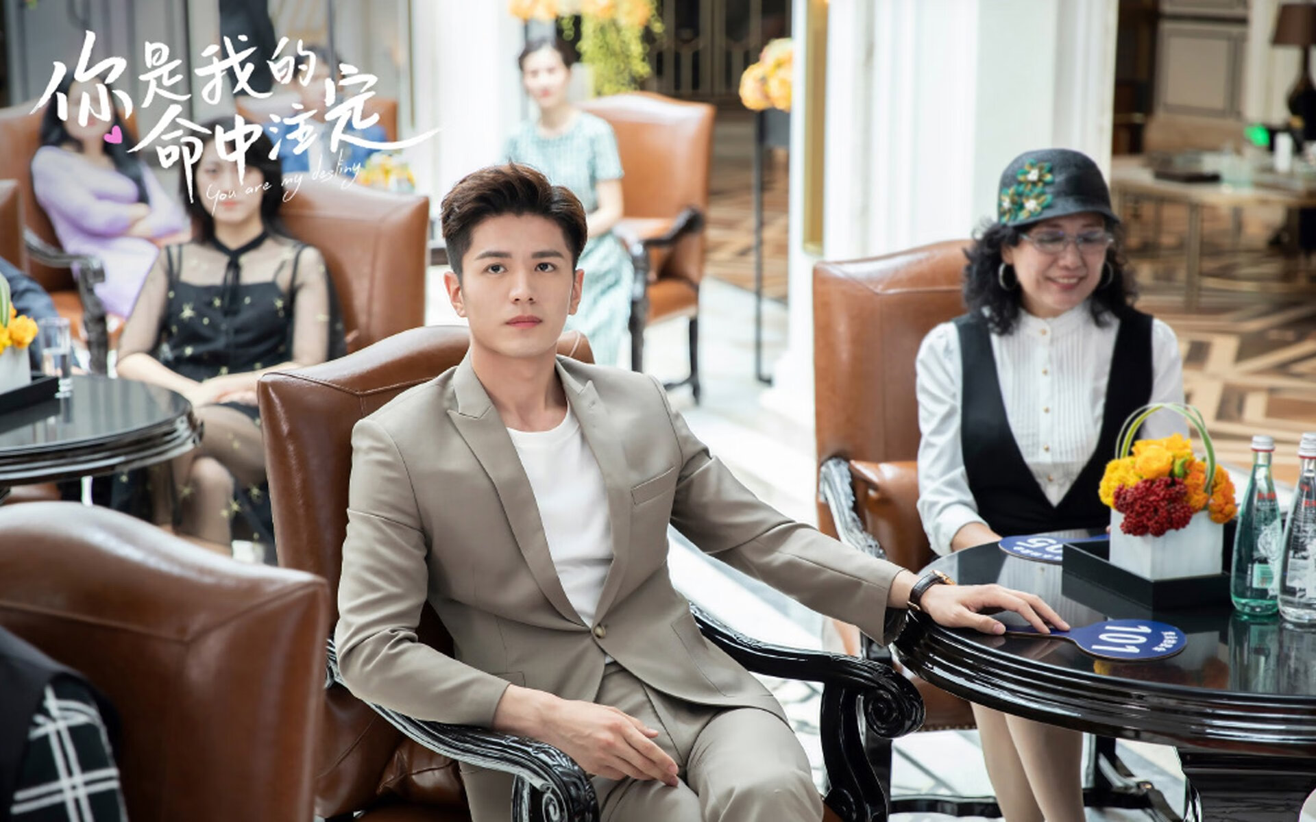 乐鱼app-米切尔突破犀利骑士反击连得八分，米切尔休战三将20+补缺 爵士力擒灰熊喜迎7连胜