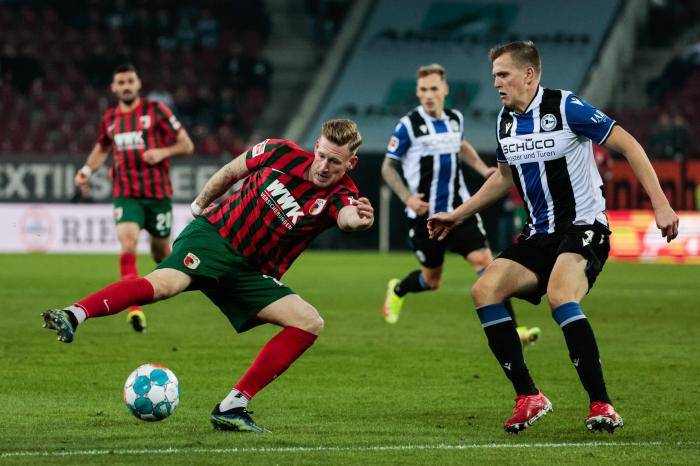 德甲的文化建设，球迷与球队的关系日益密切。