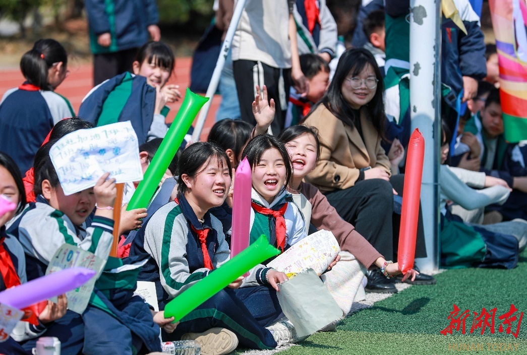 青少年足球联赛:未来之星的炫目表演。的简单介绍 青少年足球联赛:未来之星的炫目表演。的简单介绍